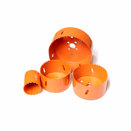 High-performance bi-metal holesaw with carbide teeth for precise cuts in wood, plastic, metal, and plasterboard